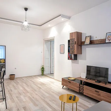 Bilyana's 1 Bedroom סופיה